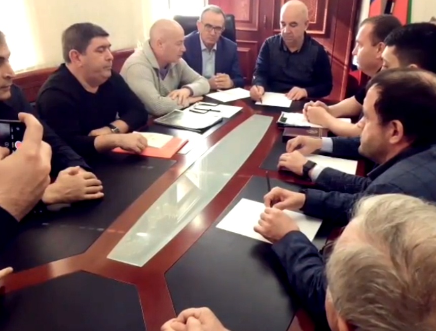 Магомед Лабазанов принял участие на совещании под руководством министра природных ресурсов и экологии РД Набиюлы Карачаева
