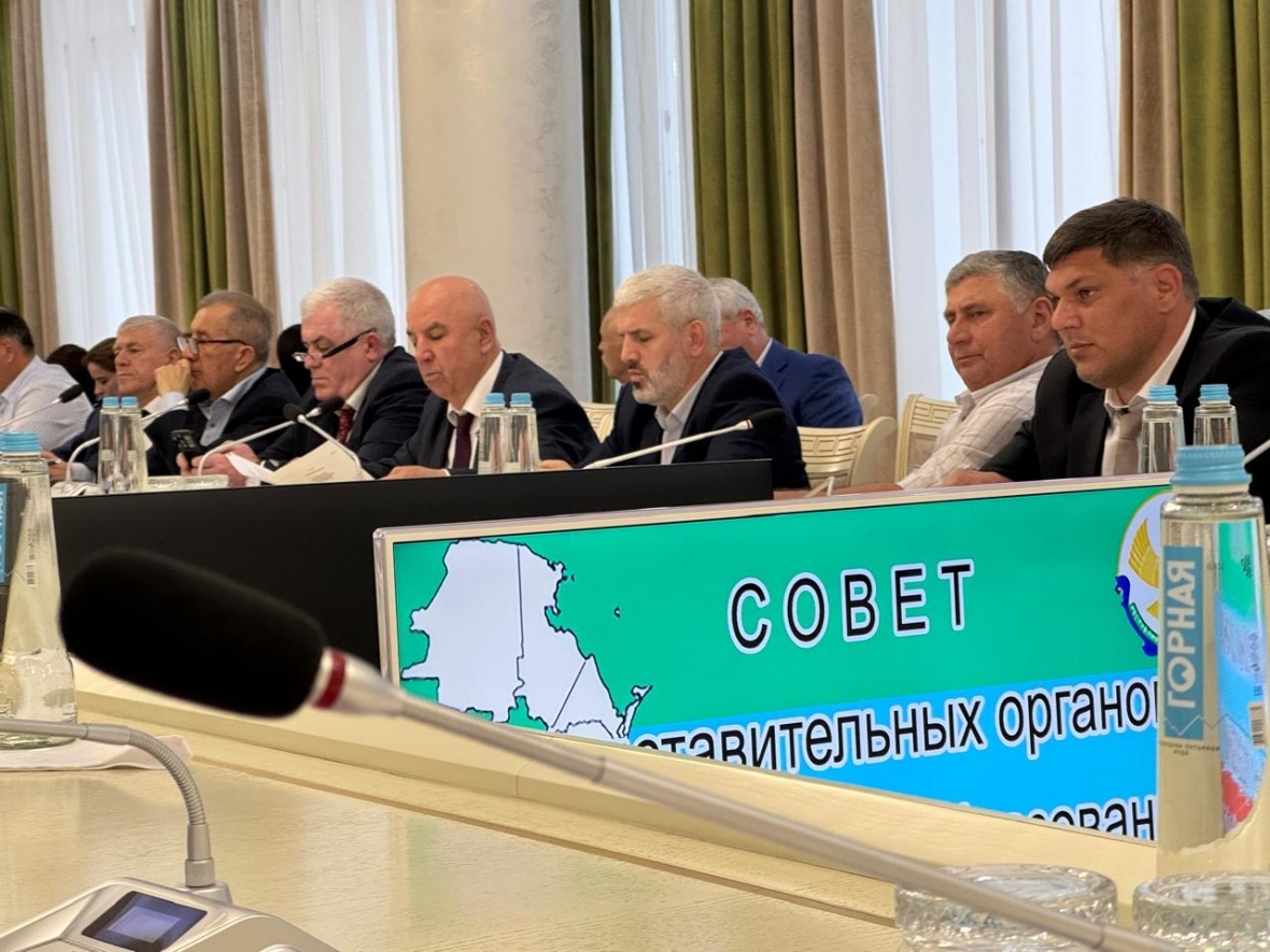 Предстедатель Собрания депутатов МО «Хасавюртовский район» Магомед Лабазанов принял участие на  заседании Совета представительных органов муниципальных образований Республики Дагестан при НС РД.