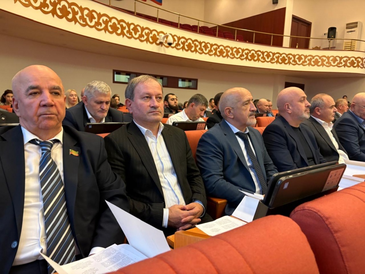 Председатель Собрания депутатов Магомед Лабазанов принял участие в публичных слушаниях по проекту закона «О республиканском бюджете Республики Дагестан на 2026 год и на плановый период 2027 и 2028 гг»