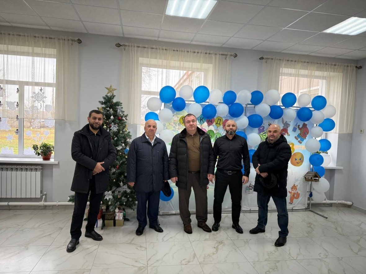 Власти Хасавюртовского района проверяют обеспечение безопасности в образовательных организациях.